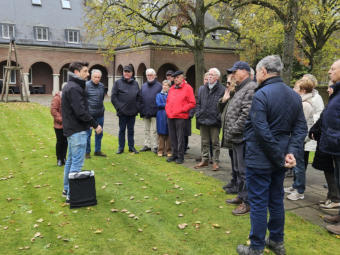 Een en al aandacht voor de gepassioneerde uitleg.