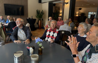 Waar wachtgen wze op ???